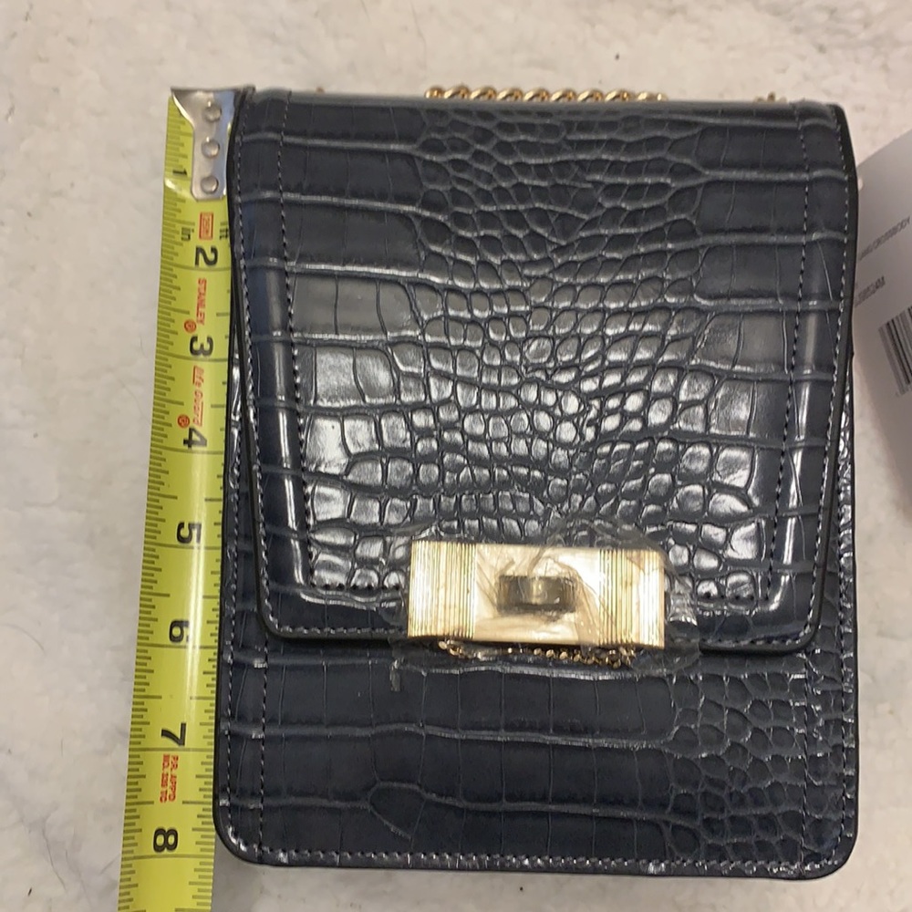 🌸 Betsey Johnson chain gang crossbody gray - Picture 8 of 10
